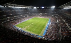 开云体育视频直播-恩比德里程碑之夜，76人核心创纪录，步行者强硬终结湖人连胜