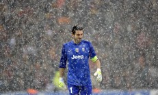 开云体育app-唯一性之战，马里斩落勒沃库森，蒂亚戈里程碑之夜改写历史