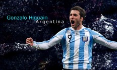 开云官网-绝境中的蓝月传奇，阿圭罗压力下的罗马之殇与马赛回旋