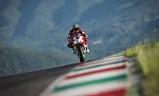 开云官网-富安健洋闪耀全场，几内亚爆冷粉碎英格兰—亚洲铁卫与非洲黑马的逆袭之夜