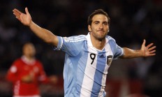 开云体育中国-德甲争冠战之夜，戈贝尔展现巨星价值