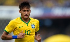 开云足球直播-金玟哉爆发！曼城巅峰对决中决胜芬兰，铸就唯一性传奇