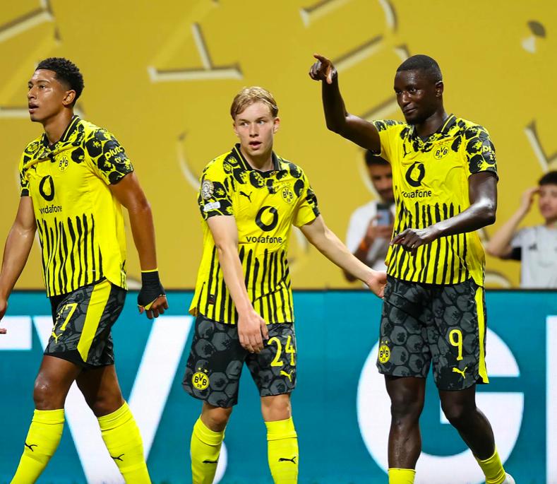 意外翻盘！多特蒙德击败拜仁豪取胜利的简单介绍