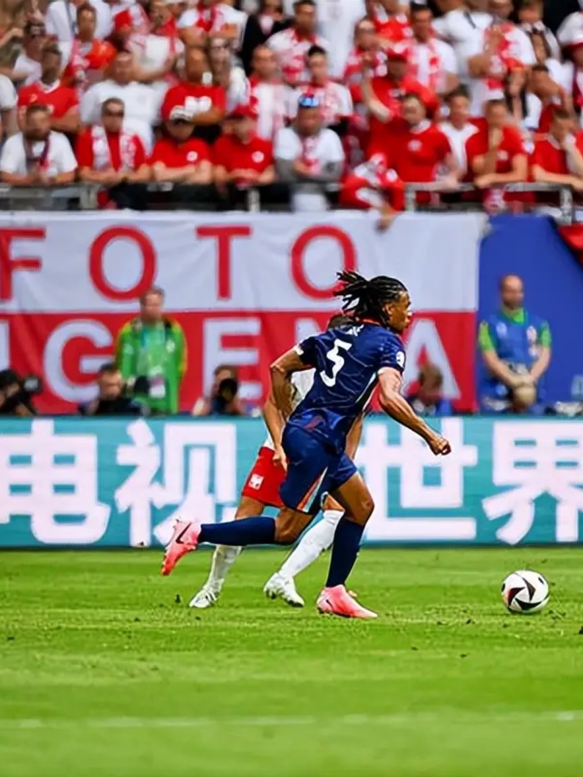 荷兰球员在国际比赛中取得连胜