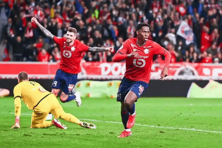 关于南特不敌里尔，被逆袭挤出前四的信息