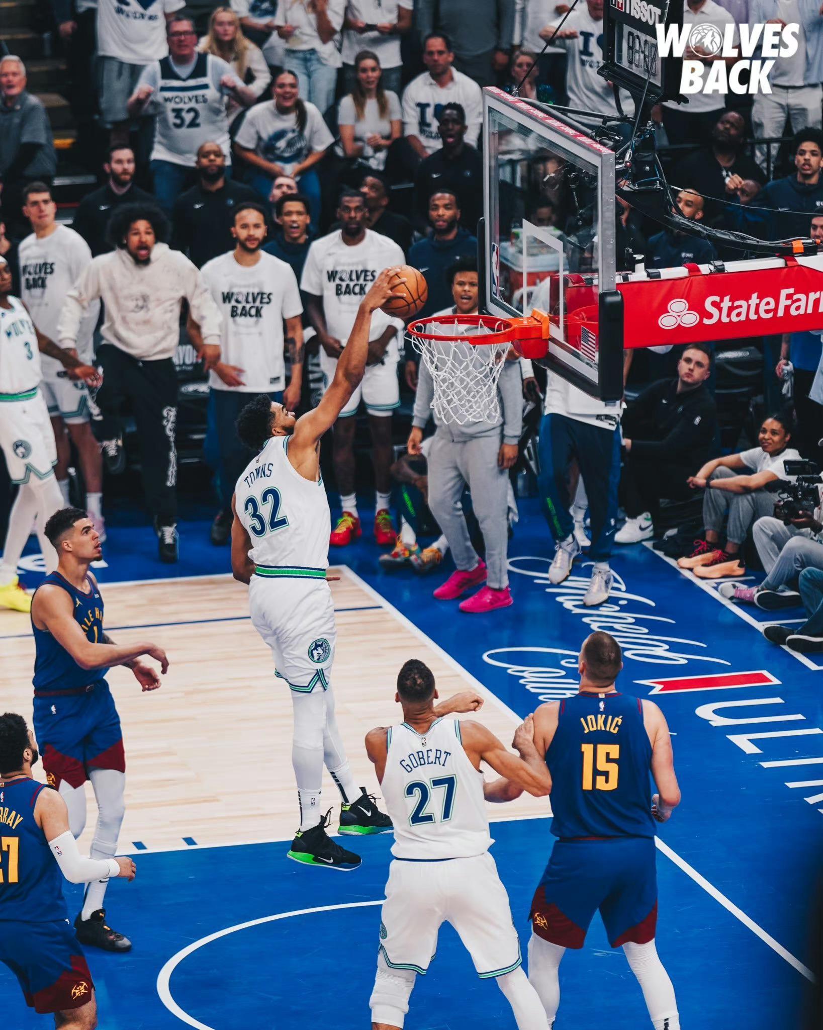 阿森纳主场大胜狼队,取得重要三分 阿森纳主场大胜狼队,取得重要三分