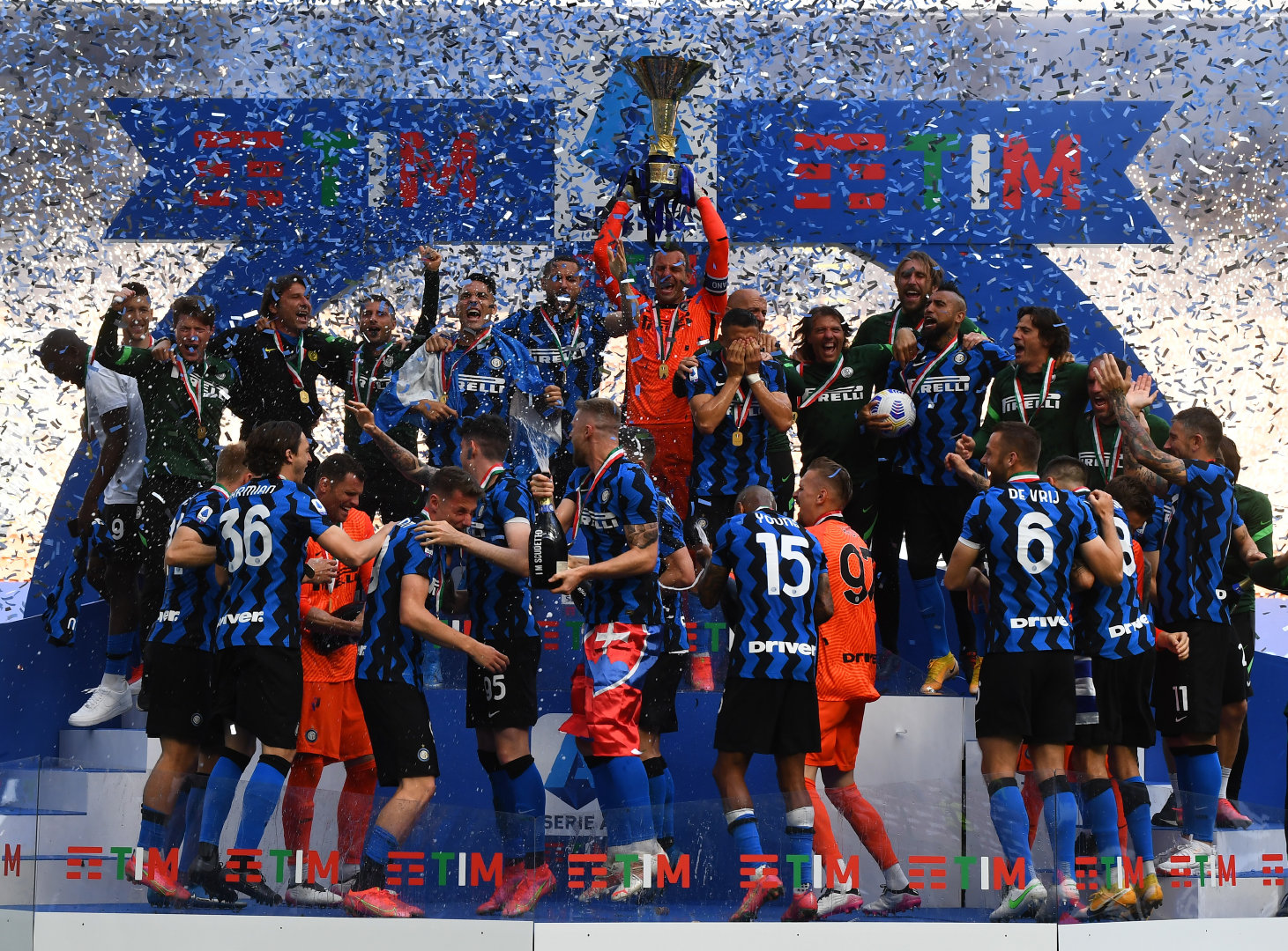 意大利足球联赛开赛集中精彩对决 意大利足球联赛开赛集中精彩对决