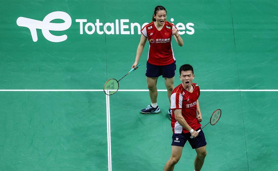 包含日本队翻盘马来西亚队，郑思维状态火热的词条