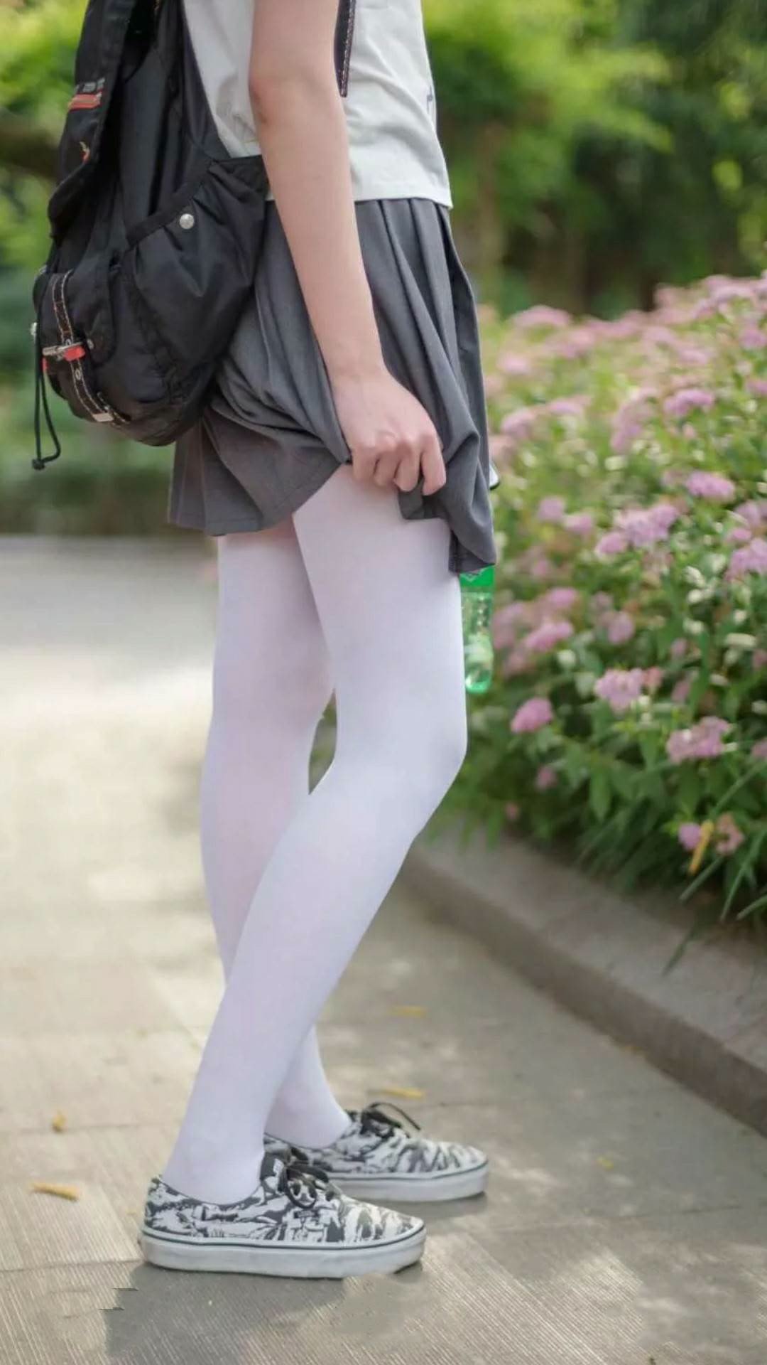 王者对决，字母哥冠军级表现击溃尼克斯，证明何为真正的统治力